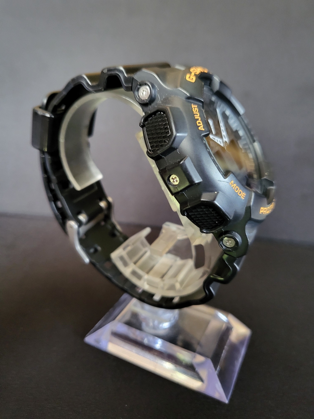 Casio G-Shock Black and Orange Digital-Analog Watch - Picture 3 of 8